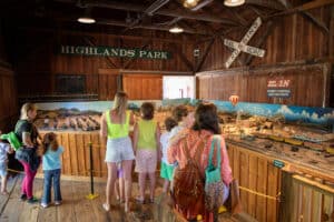 Take a Cracker Country Field Trip